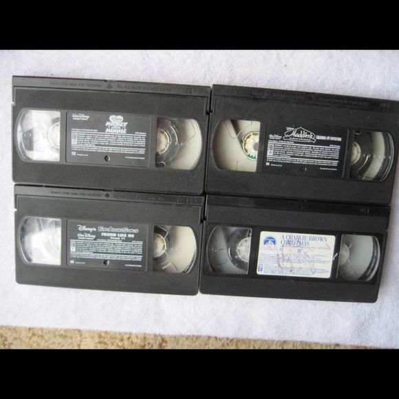 Charlie Brown Christmas Sing Along Songs Aladdin VHS Cassette Tape Bundle for $4 - Picture 1 of 7